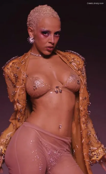 Doja Cat photo 19 of 1960