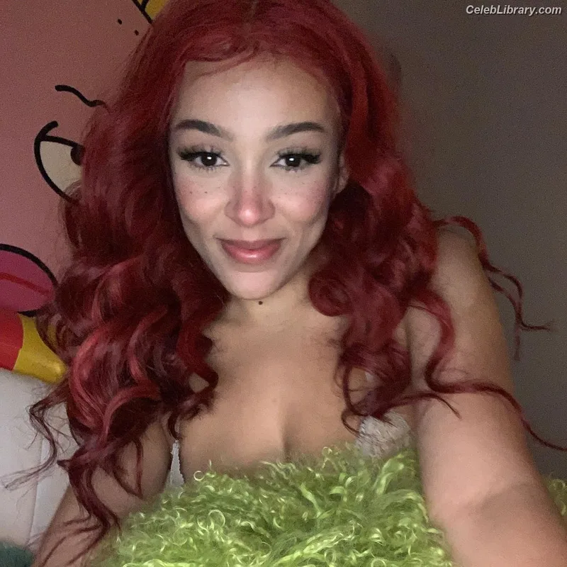 Doja Cat photo 19 of 1960