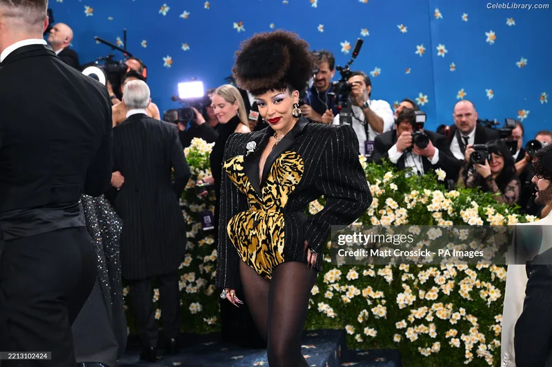 Doja Cat photo 15 of 1960