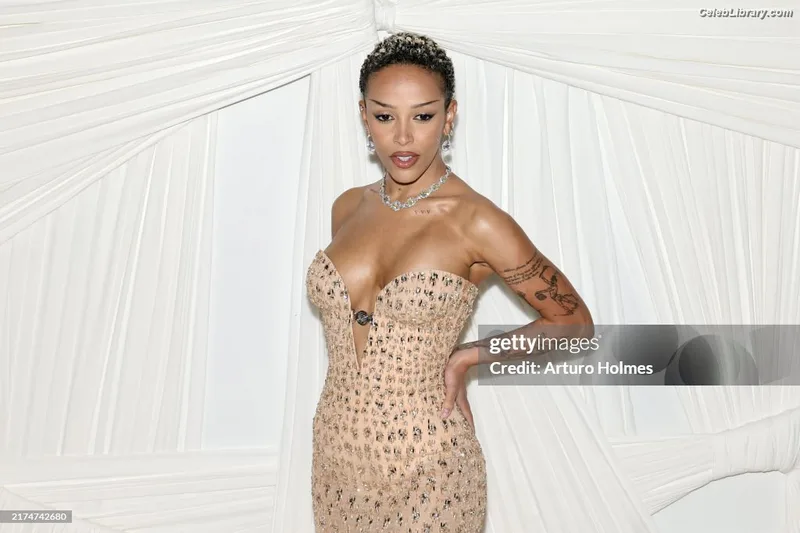 Doja Cat photo 11 of 1960