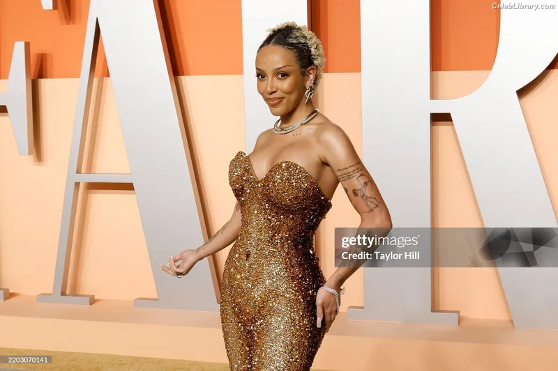 Doja Cat photo 2 of 1960