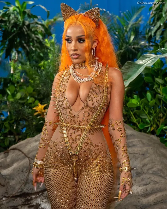Doja Cat photo 16 of 1960