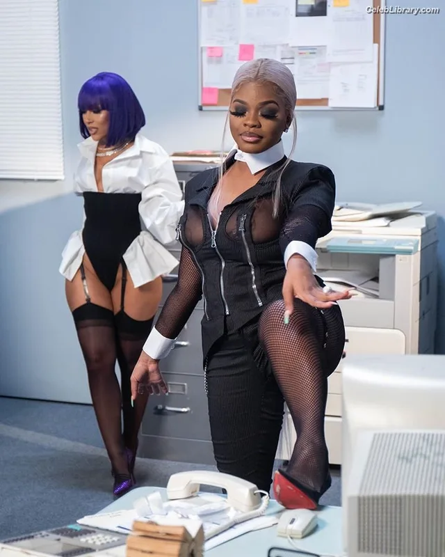 Doja Cat photo 22 of 1960