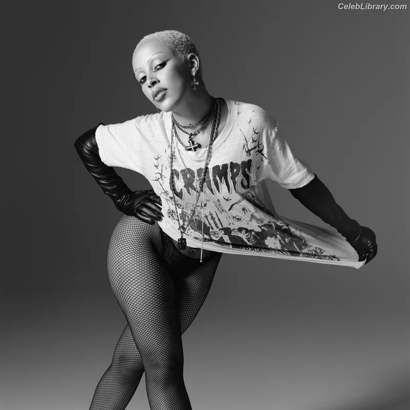 Doja Cat photo 5 of 1960