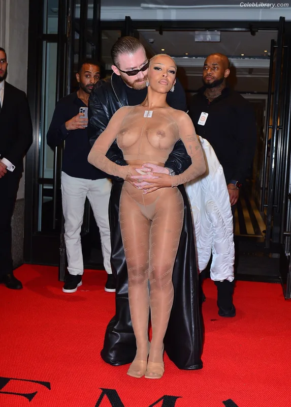 Doja Cat photo 18 of 1960