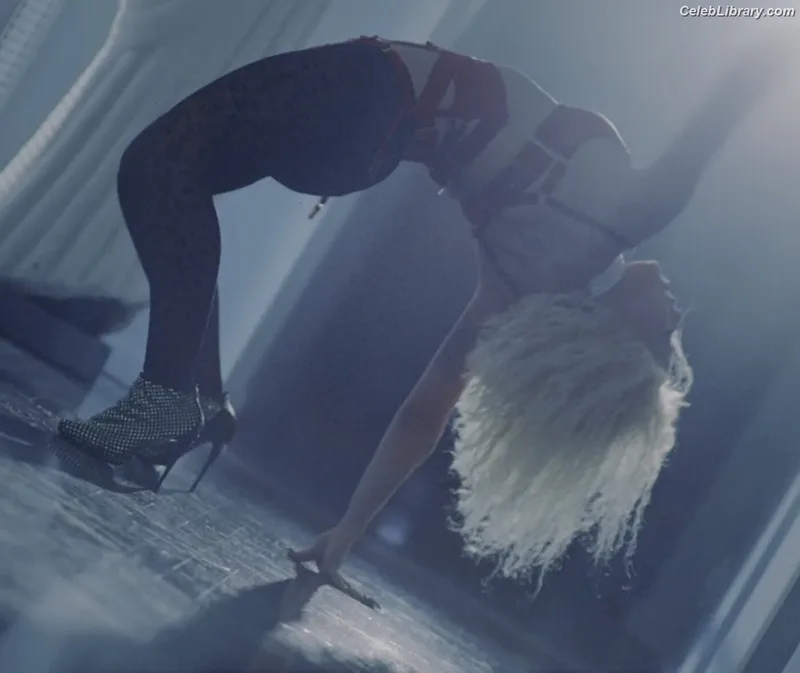 Doja Cat photo 12 of 1960