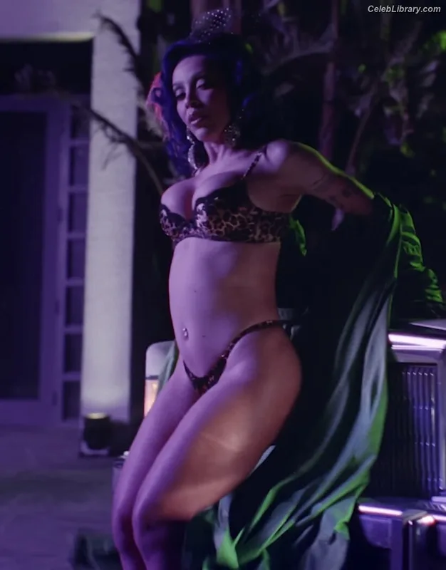 Doja Cat photo 15 of 1960