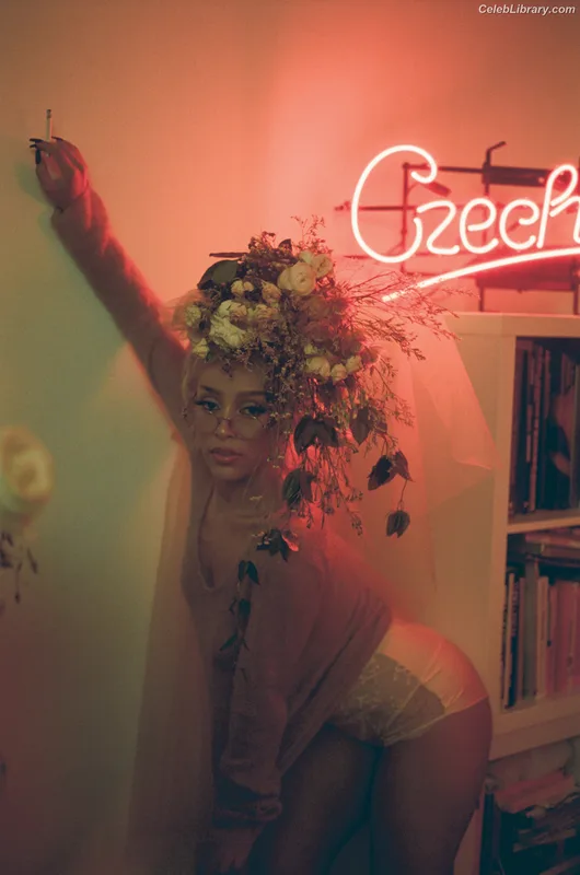 Doja Cat photo 20 of 1960