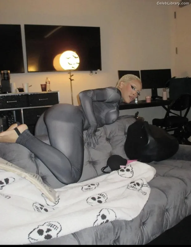 Doja Cat photo 16 of 1960