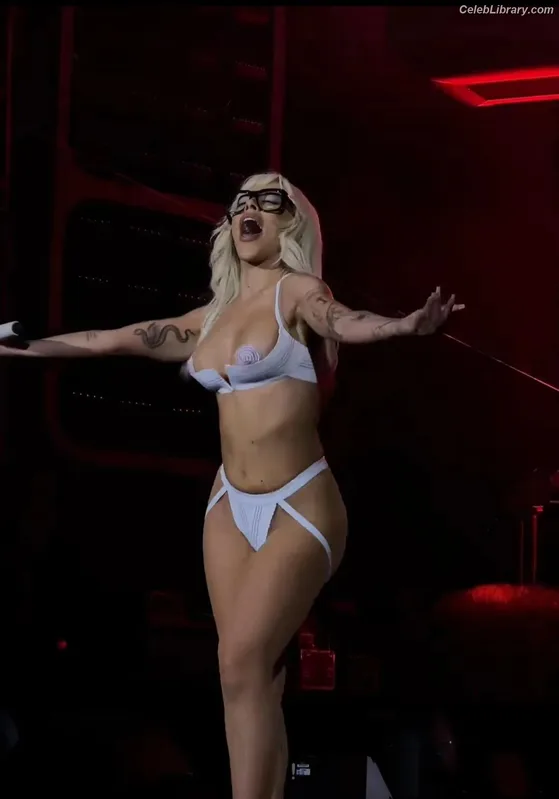 Doja Cat photo 12 of 1960