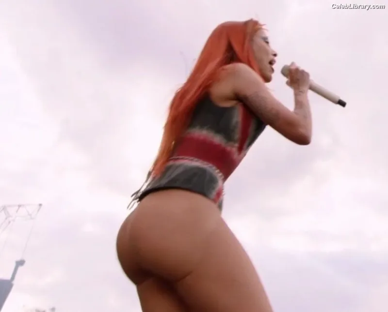 Doja Cat photo 17 of 1960
