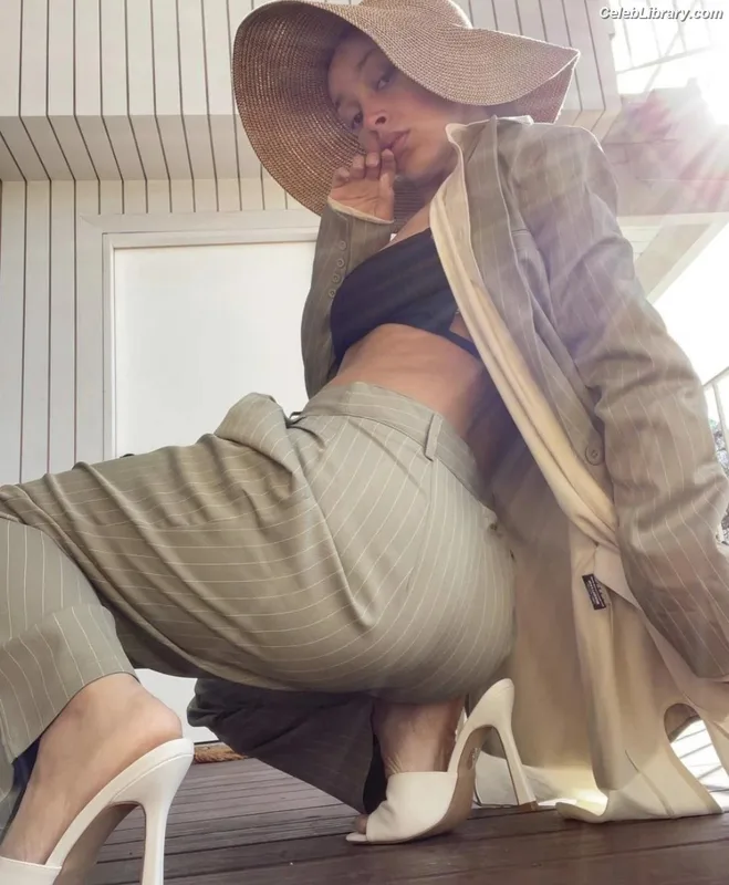 Doja Cat photo 9 of 1960