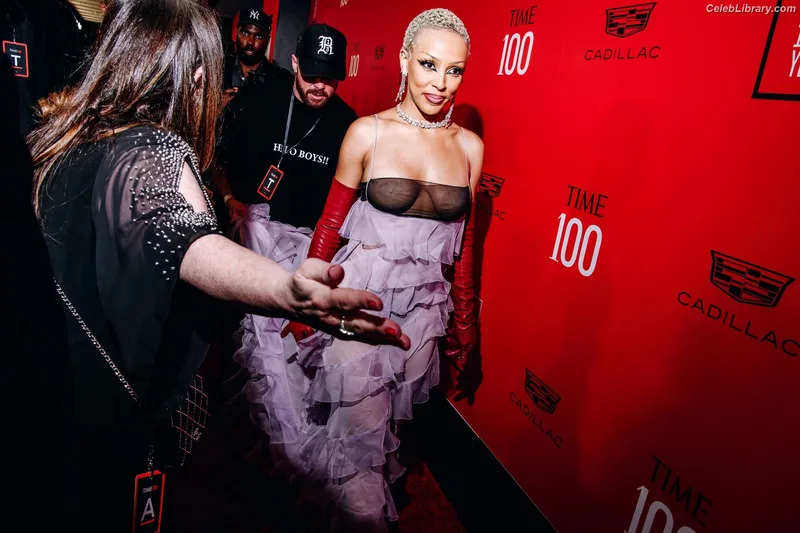 Doja Cat photo 12 of 1960