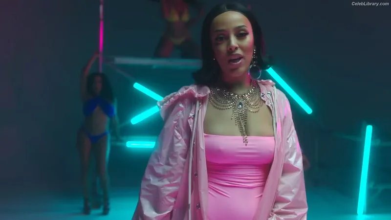 Doja Cat photo 13 of 1960