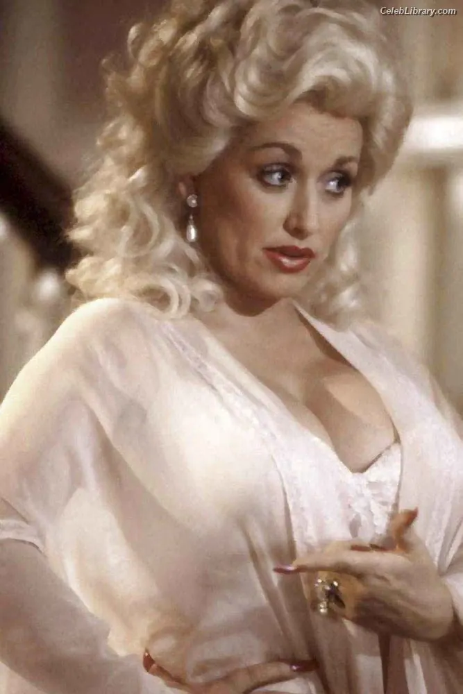 Dolly Parton photo 20 of 91