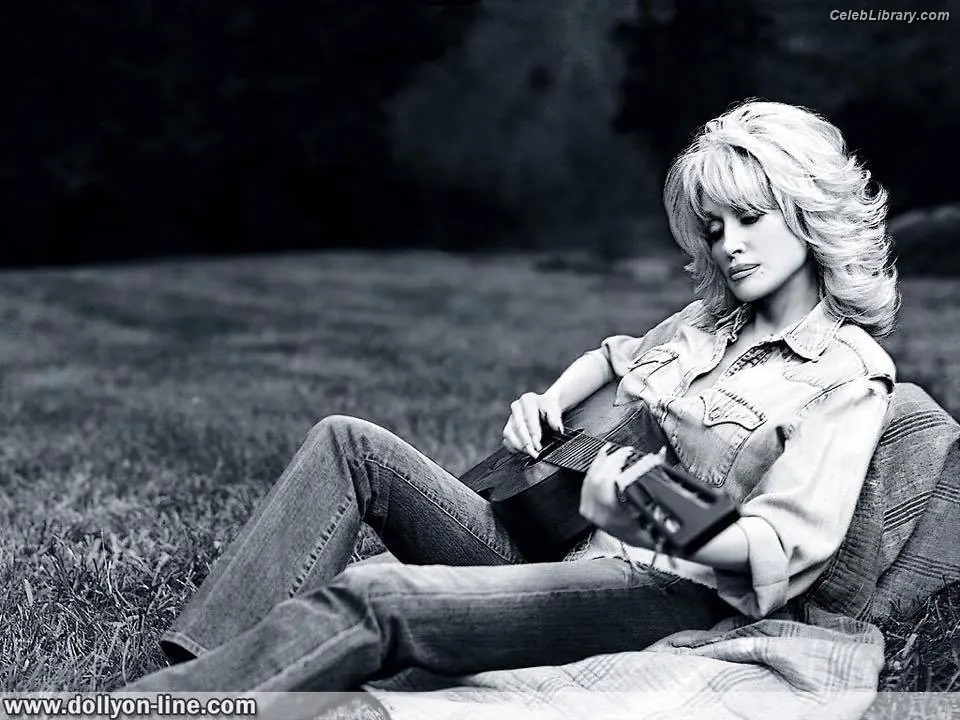 Dolly Parton photo 20 of 91