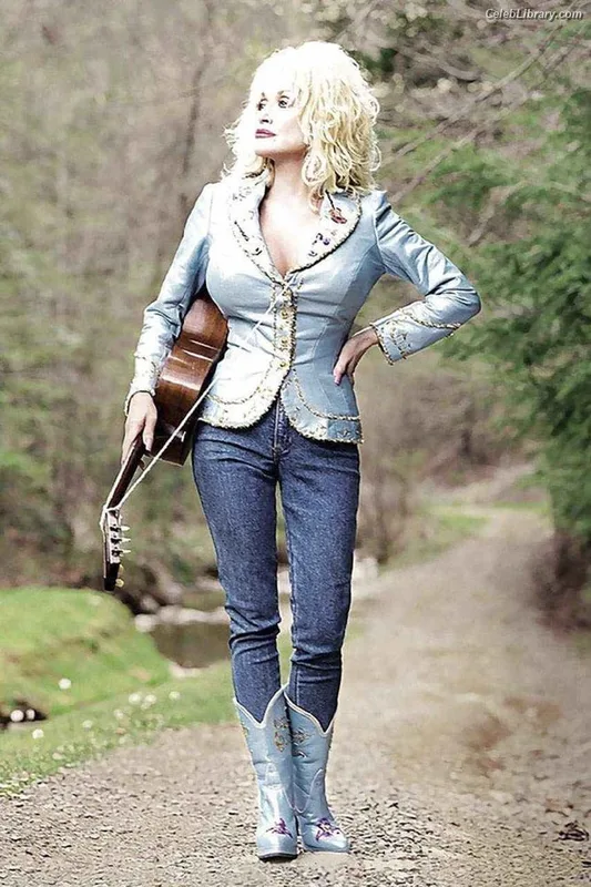 Dolly Parton photo 2 of 92