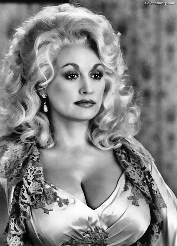 Dolly Parton photo 13 of 92
