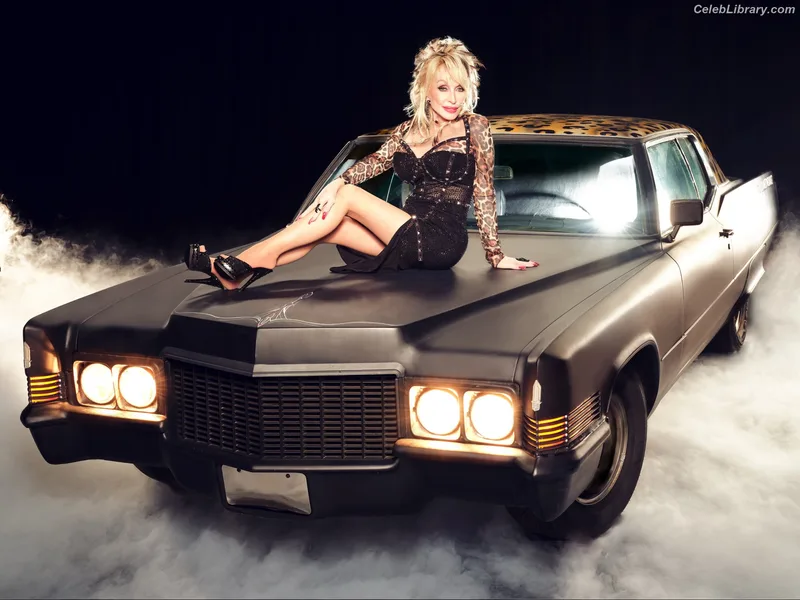 Dolly Parton photo 5 of 92