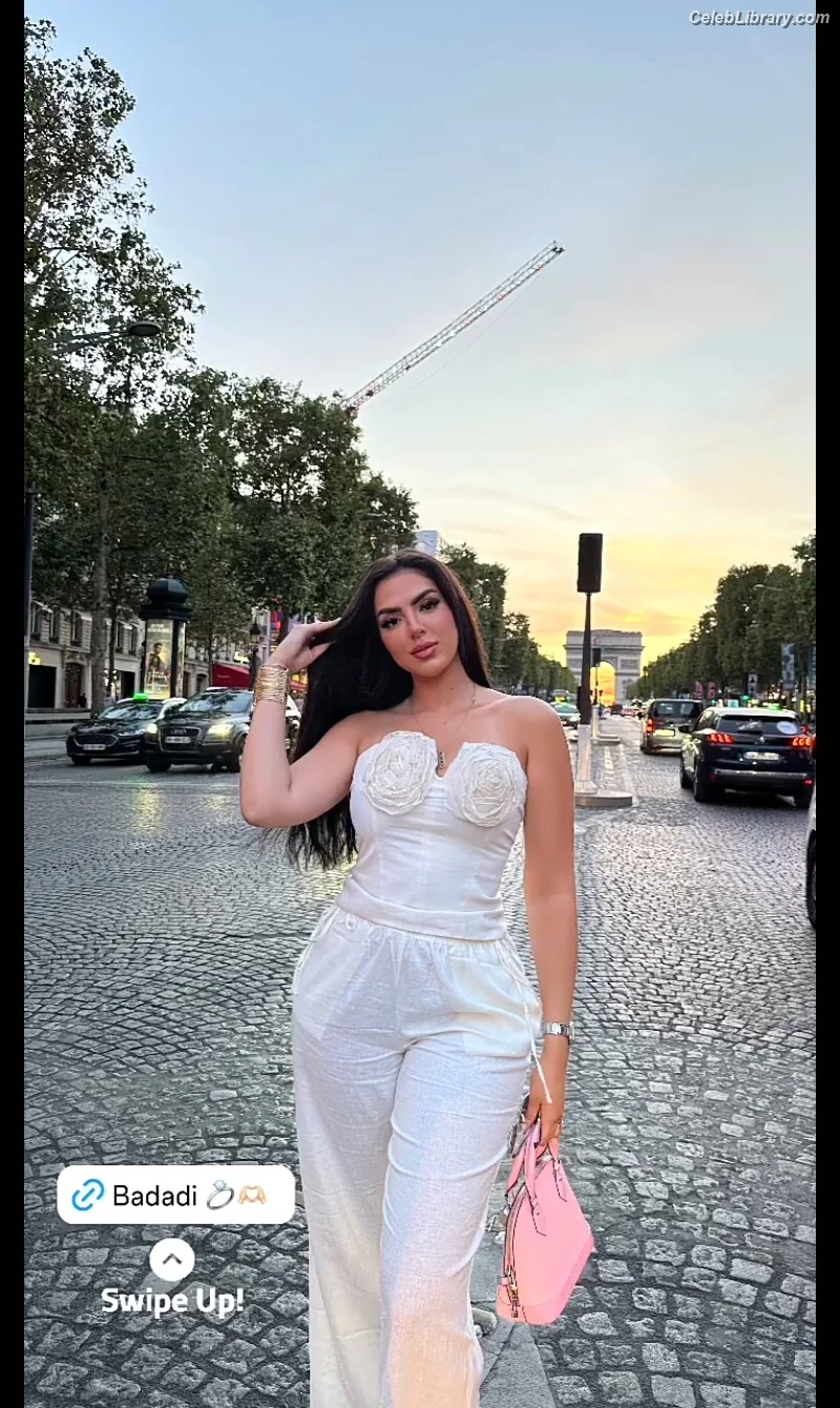 Douaa Lahyaoui photo 12 of 56