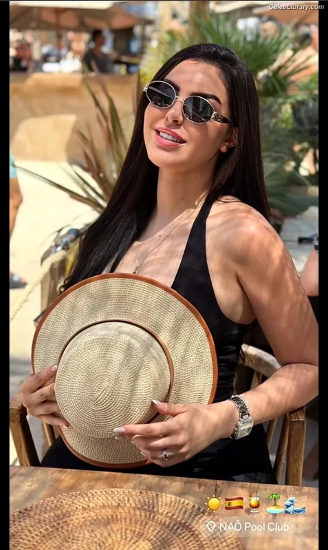 Douaa Lahyaoui photo 15 of 57