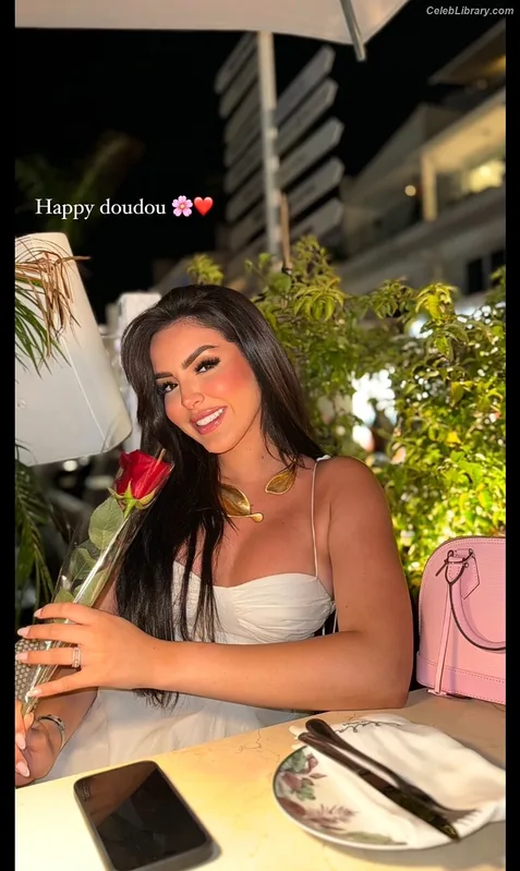 Douaa Lahyaoui photo 17 of 57