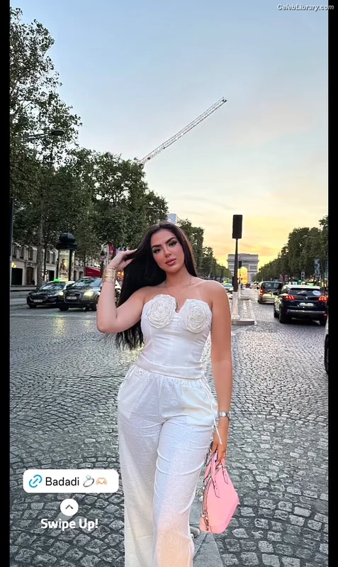 Douaa Lahyaoui photo 12 of 57