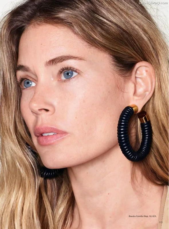 Doutzen Kroes photo 15 of 103