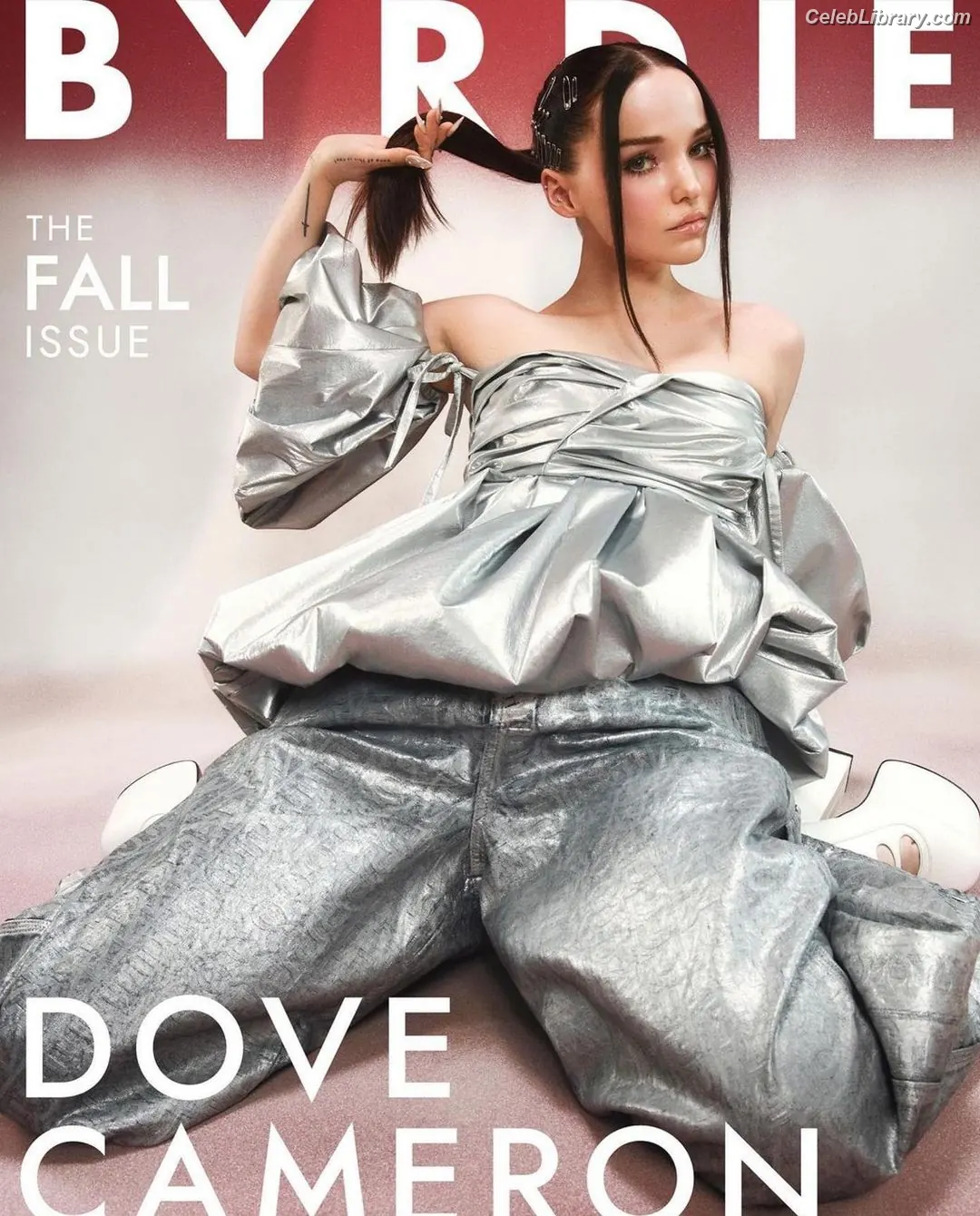 Dove Cameron photo 6 of 626