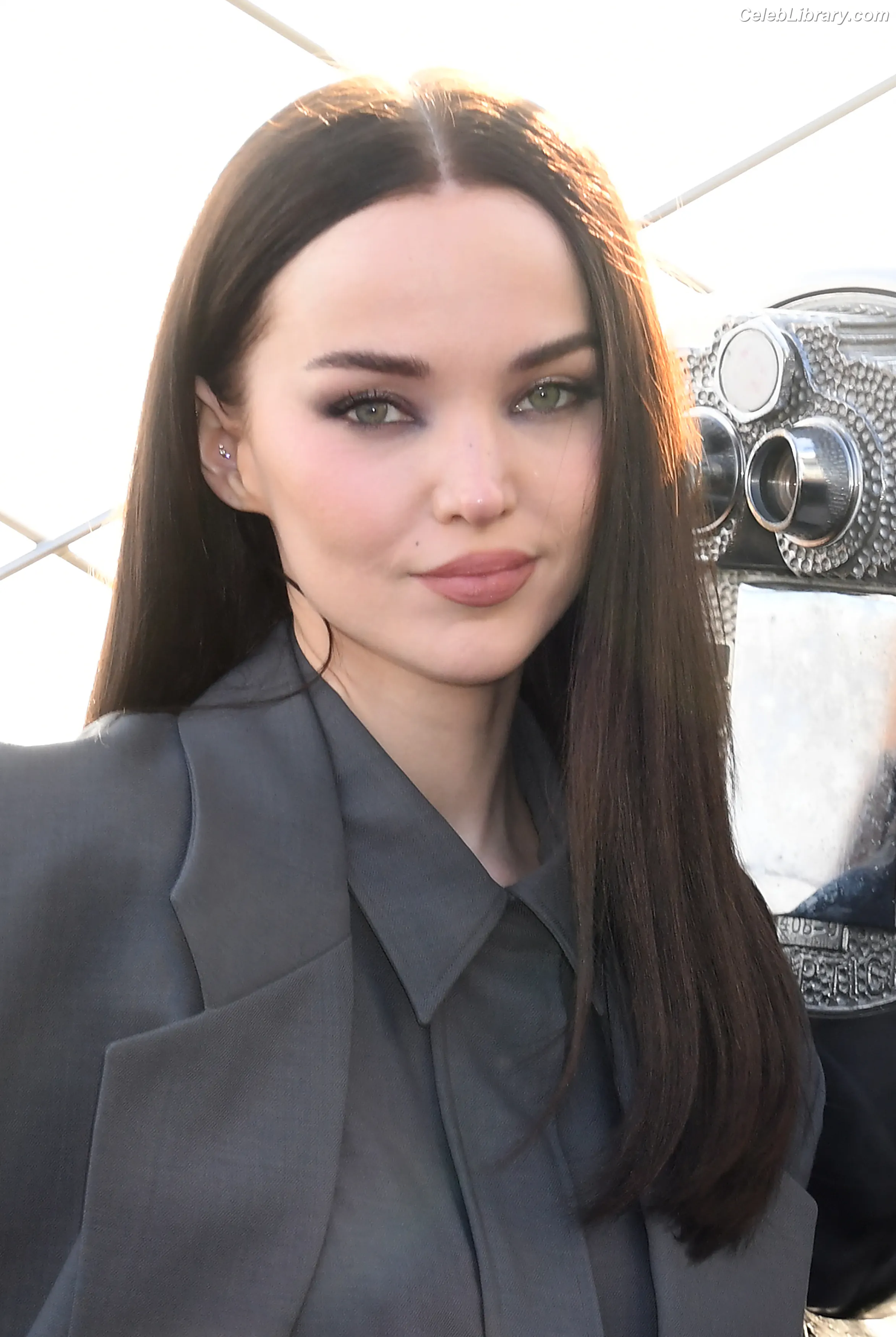 Dove Cameron photo 20 of 626