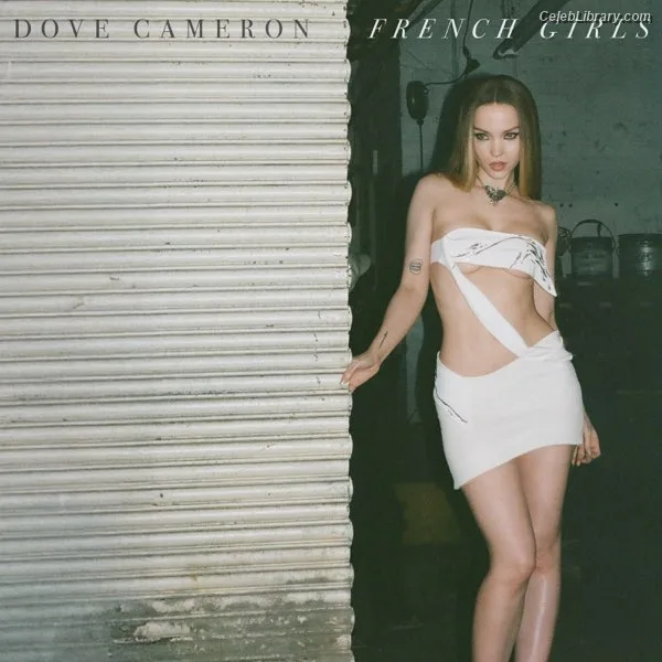 Dove Cameron photo 14 of 620