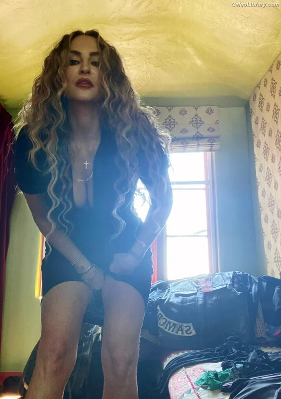 Drea DeMatteo photo 14 of 325