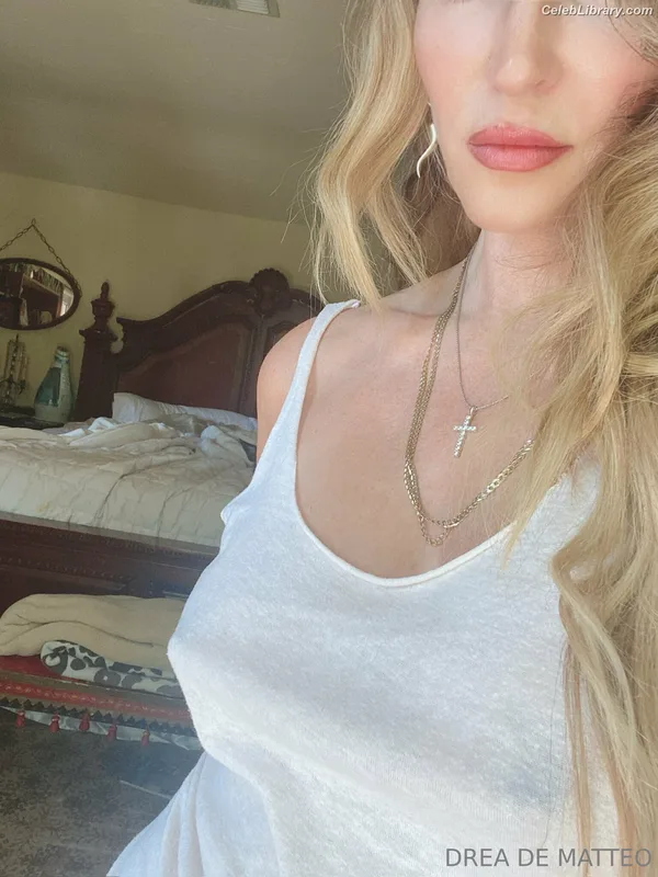 Drea DeMatteo photo 6 of 325