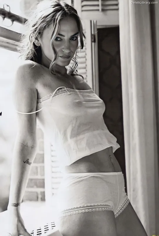 Drea DeMatteo photo 11 of 325