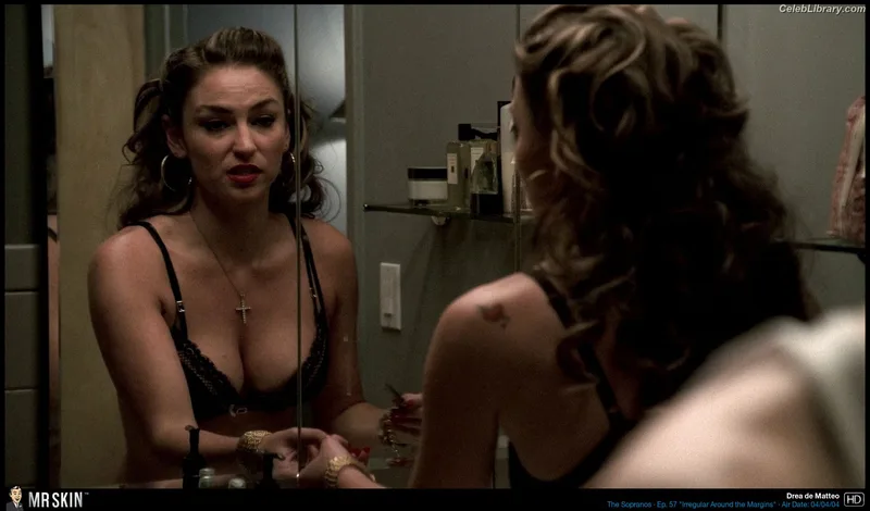 Drea DeMatteo photo 16 of 325