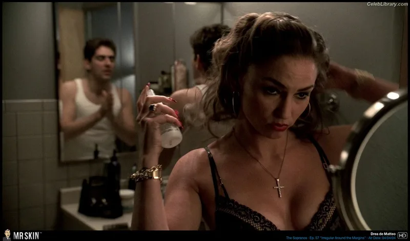 Drea DeMatteo photo 17 of 325