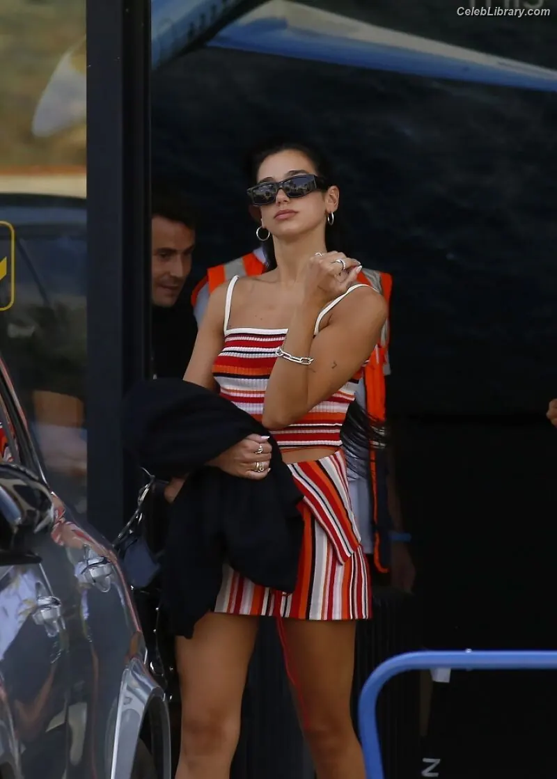 Dua Lipa photo 4 of 7813