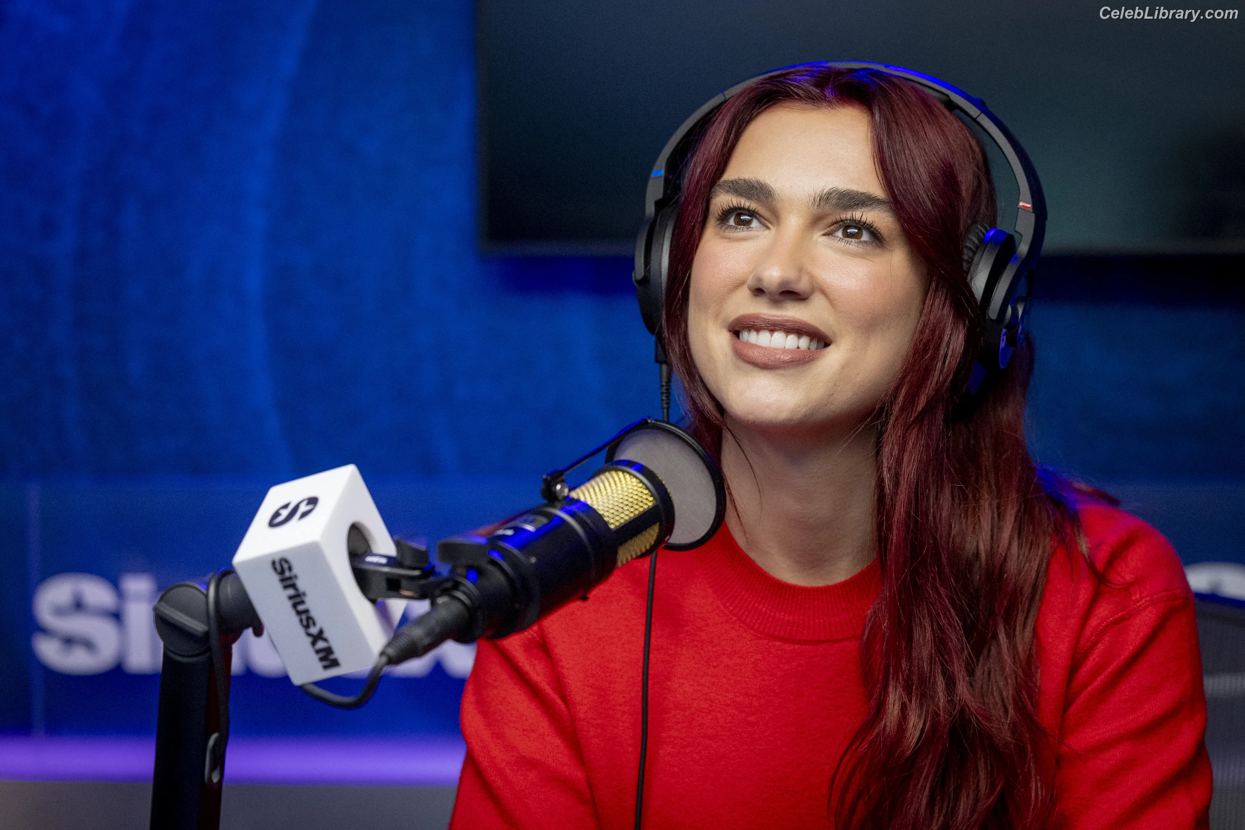 Dua Lipa photo 18 of 7813