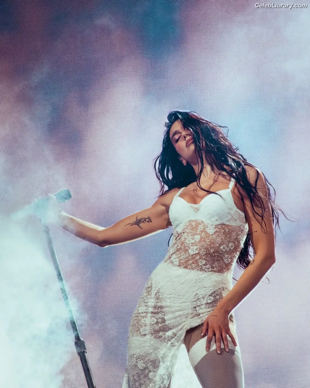 Dua Lipa photo 16 of 7813