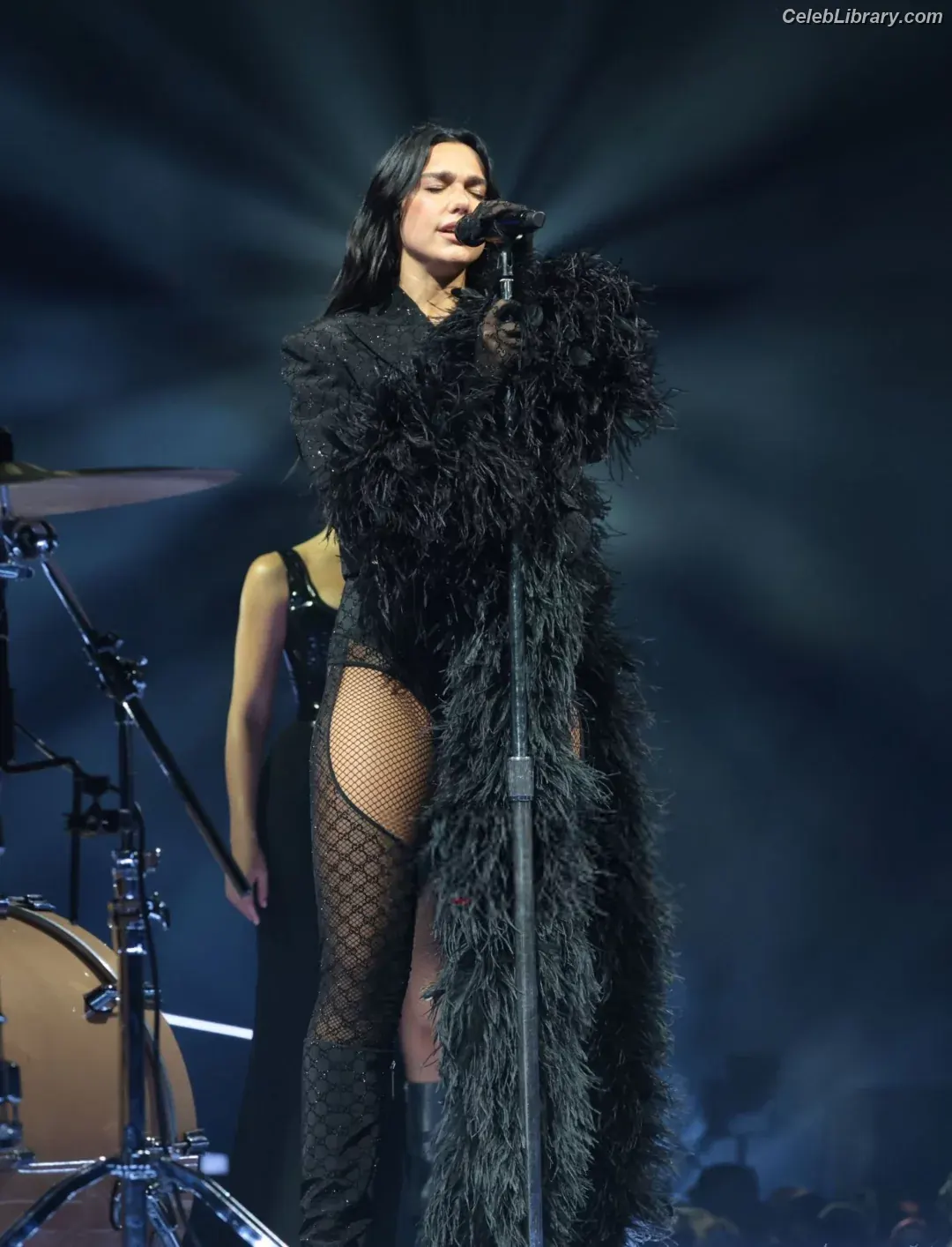 Dua Lipa photo 7 of 7813