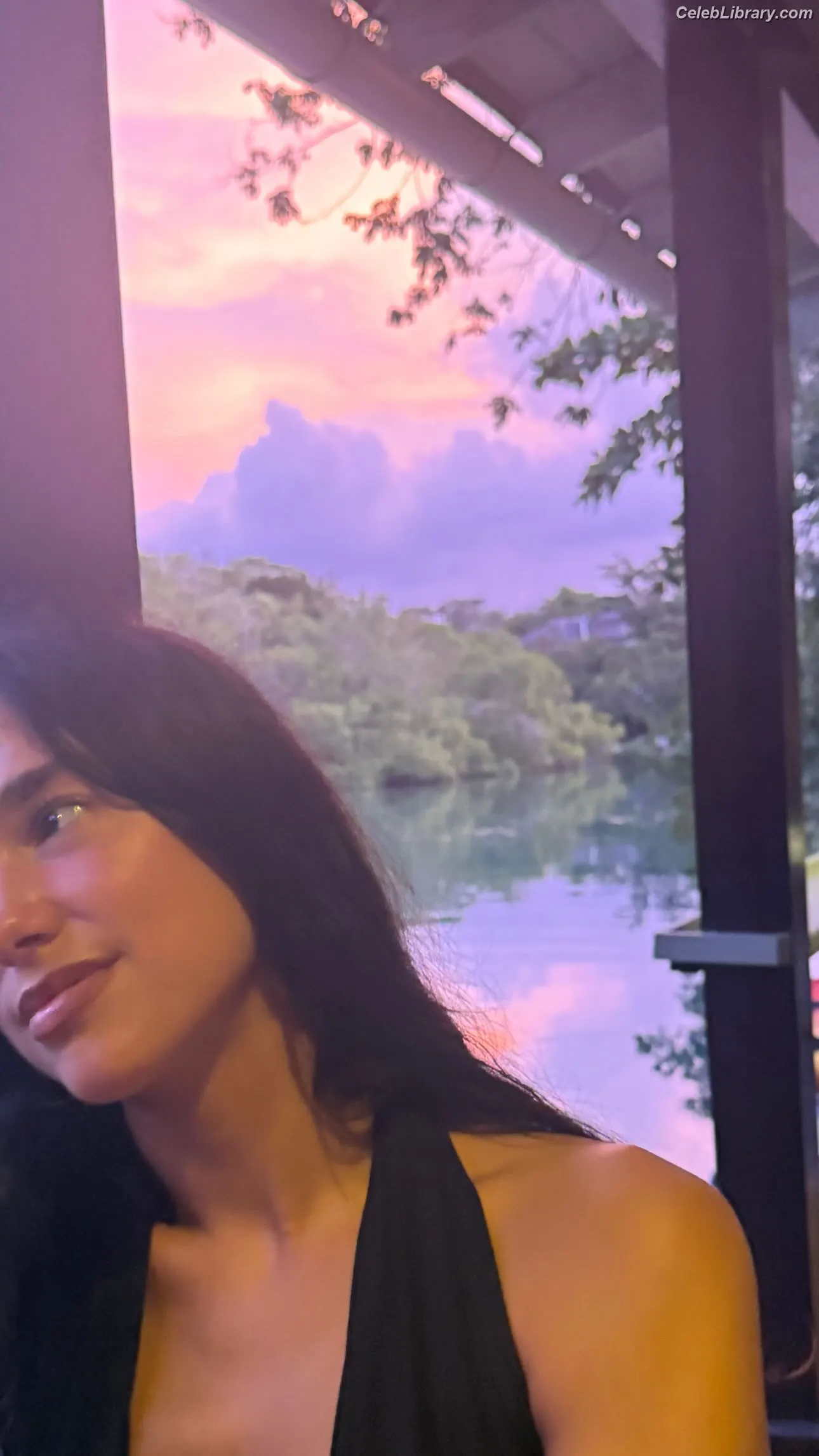 Dua Lipa photo 1 of 7813