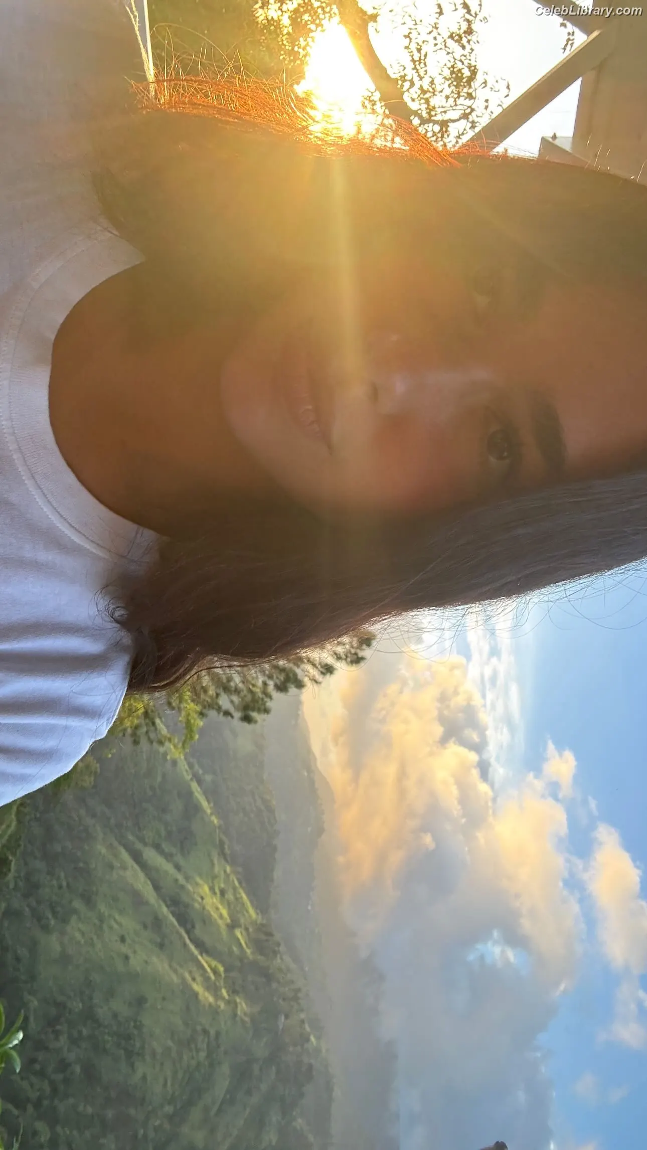 Dua Lipa photo 4 of 7813