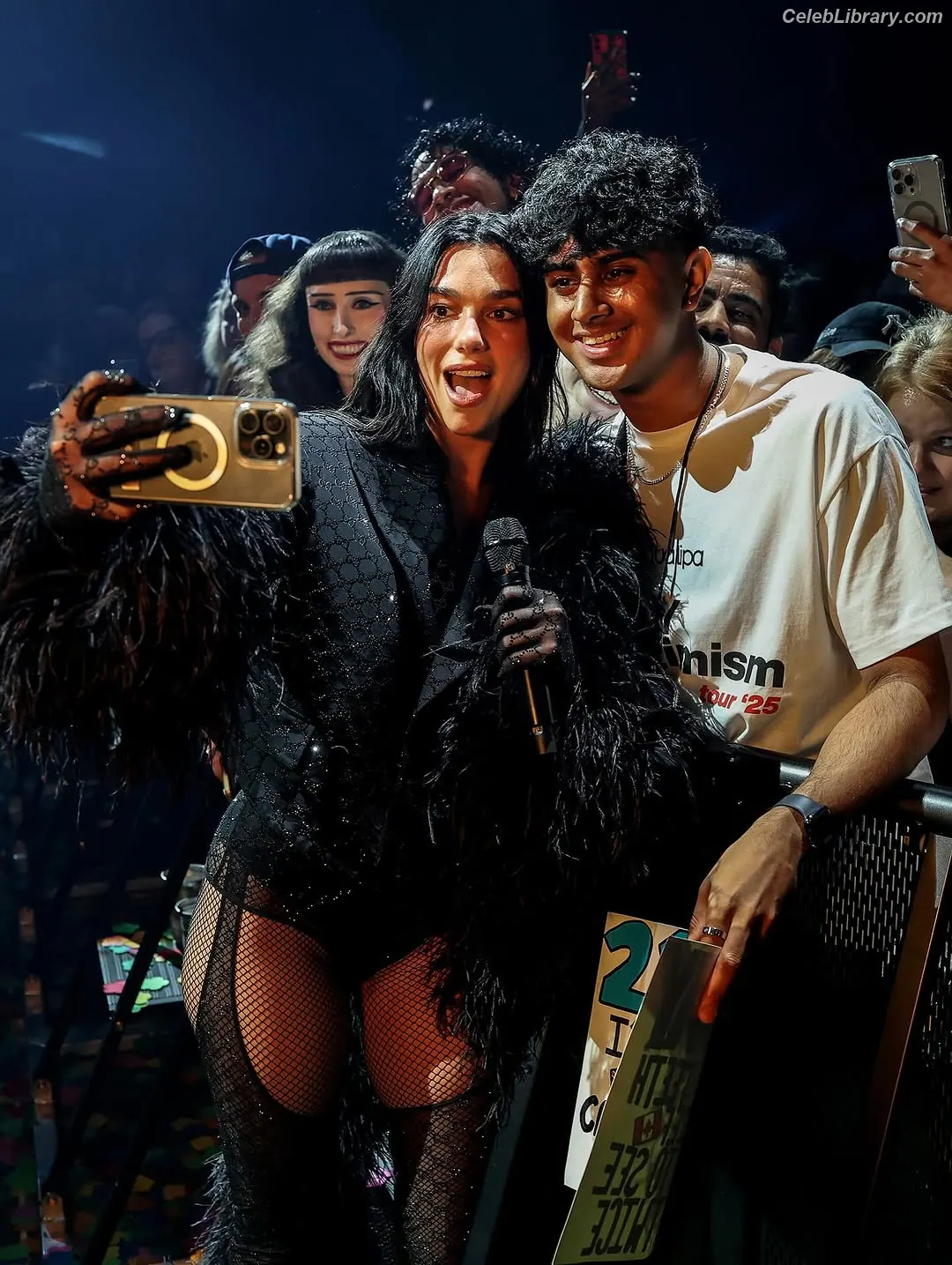 Dua Lipa photo 4 of 7813