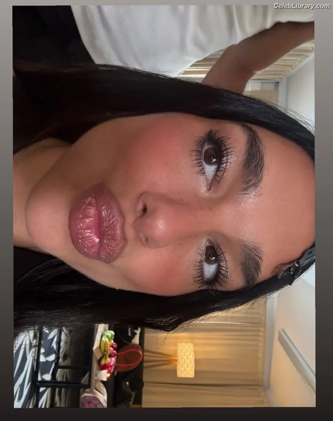 Dua Lipa photo 9 of 7813