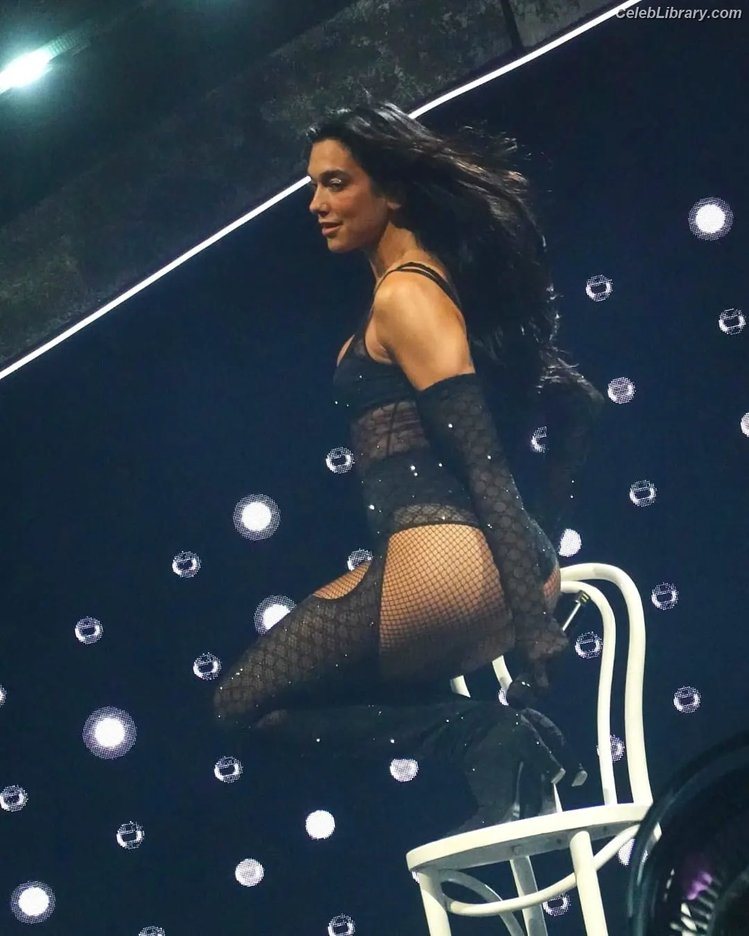 Dua Lipa photo 19 of 7813