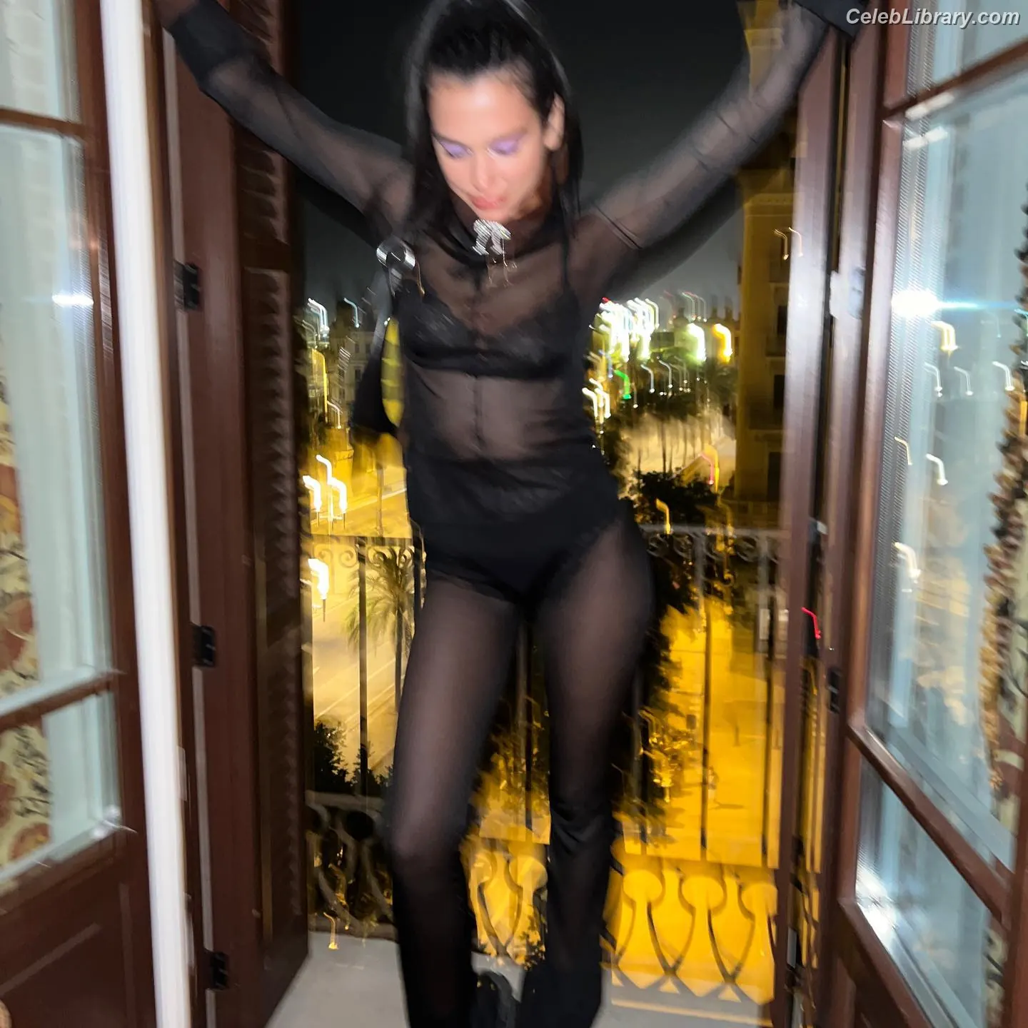 Dua Lipa photo 19 of 7813