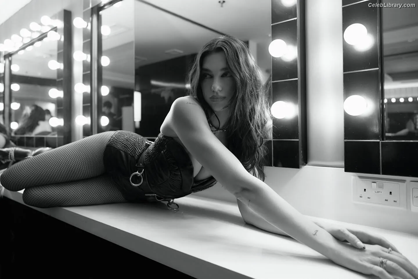 Dua Lipa photo 18 of 7813