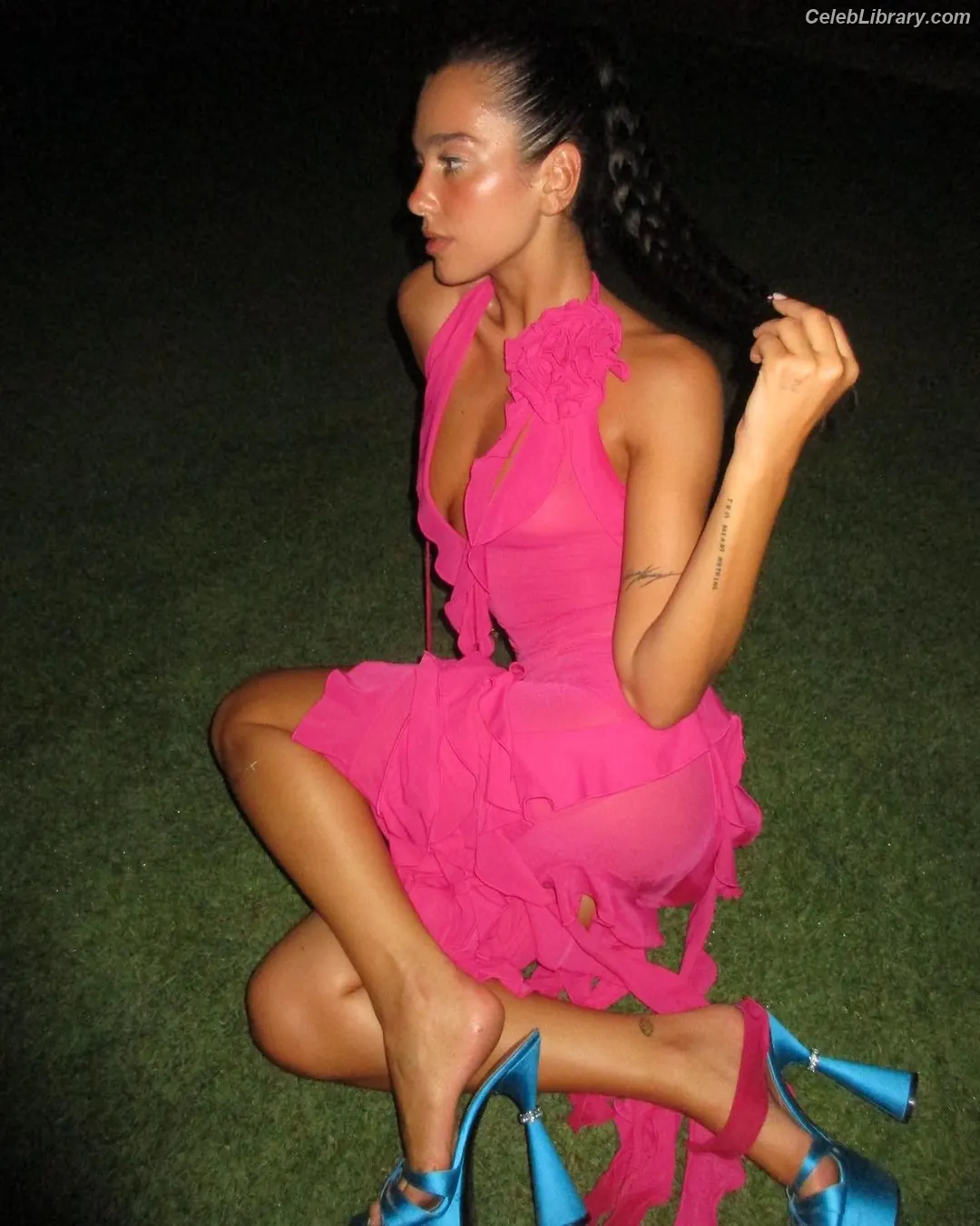Dua Lipa photo 13 of 7813