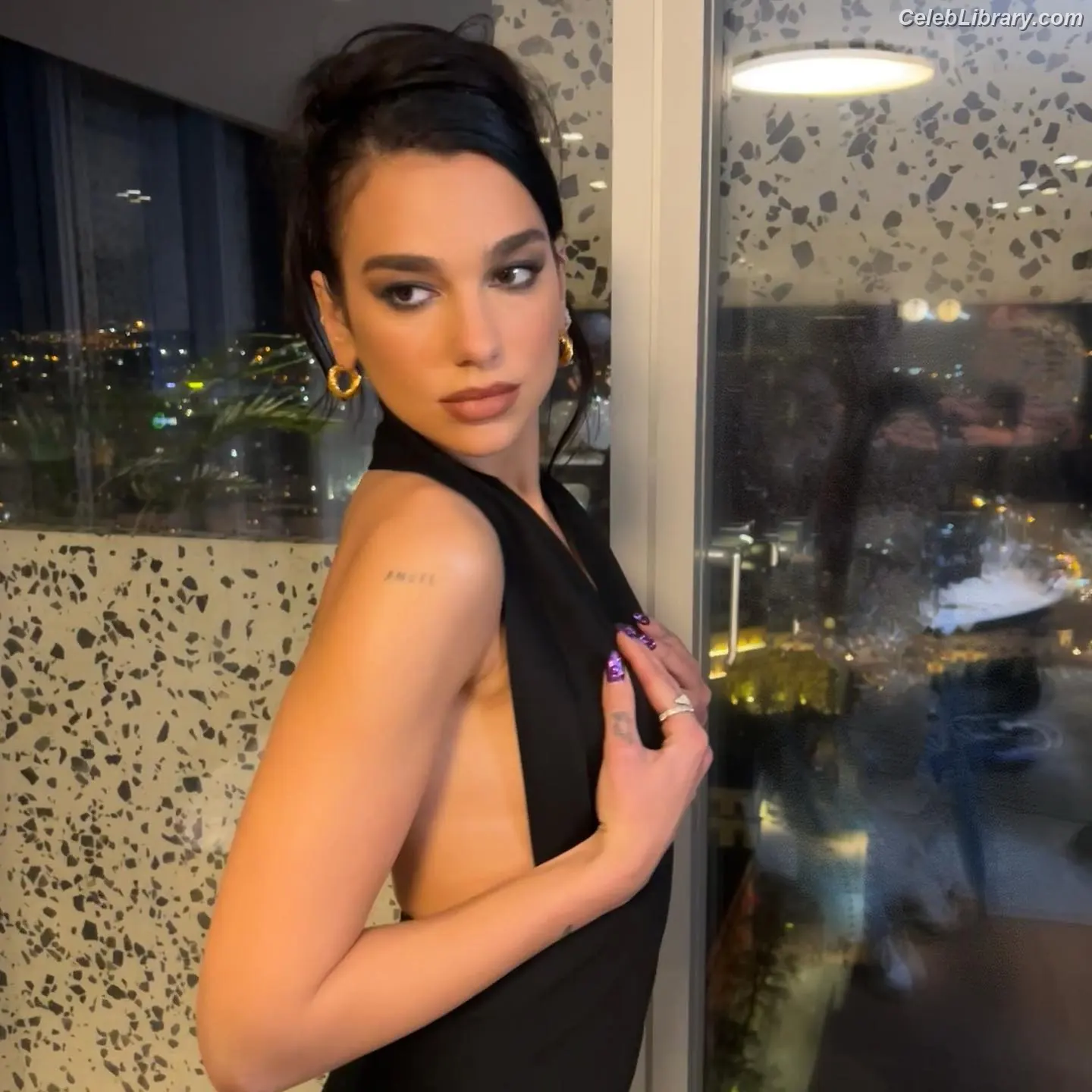 Dua Lipa photo 24 of 7813