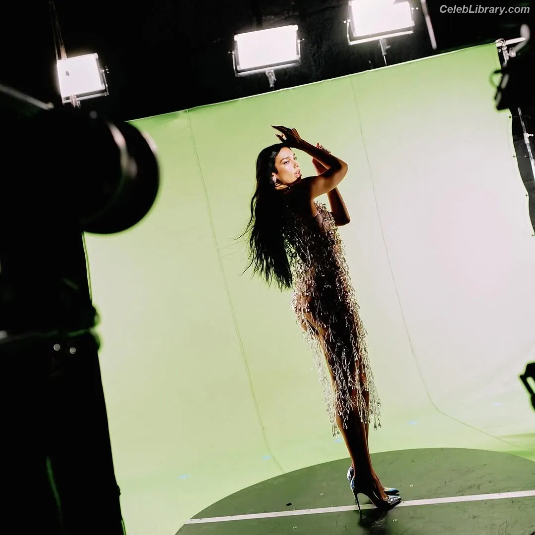 Dua Lipa photo 4 of 7813